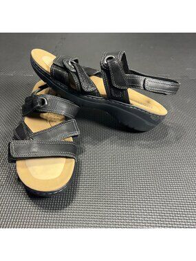Clarks Collection Womens Black Adjustable Strap Sandals Size 11 Lightweight Comf